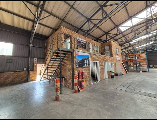 1,586M² WAREHOUSE TO LET IN ROODEKOP